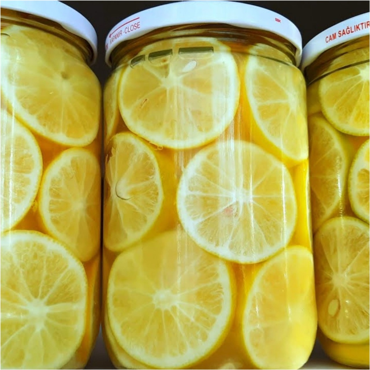 Preserving the Freshness of Lemons Throughout the Entire Year Without Freezing or Cooking