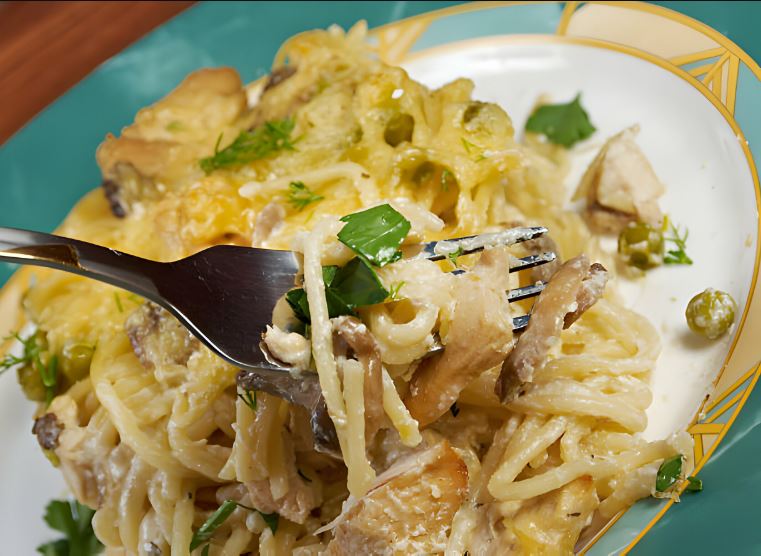 Chicken Tetrazzini Pasta Bake