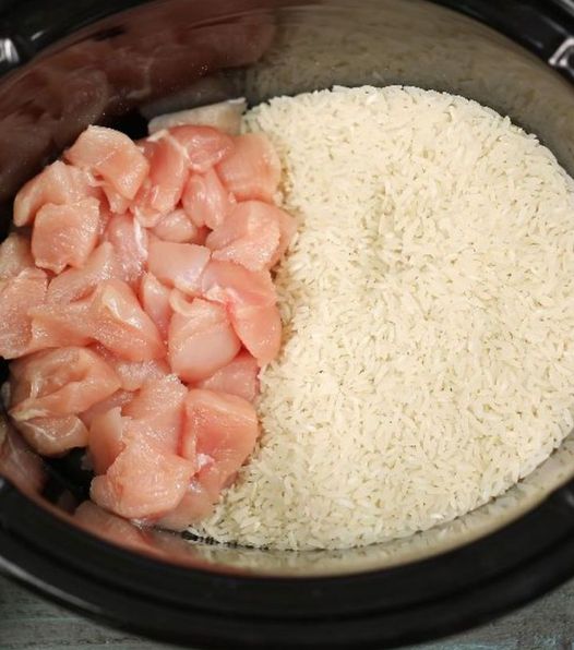 See how raw chicken and rice in a slow cooker