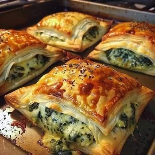 Spinach and Feta Puff Pastry Pockets