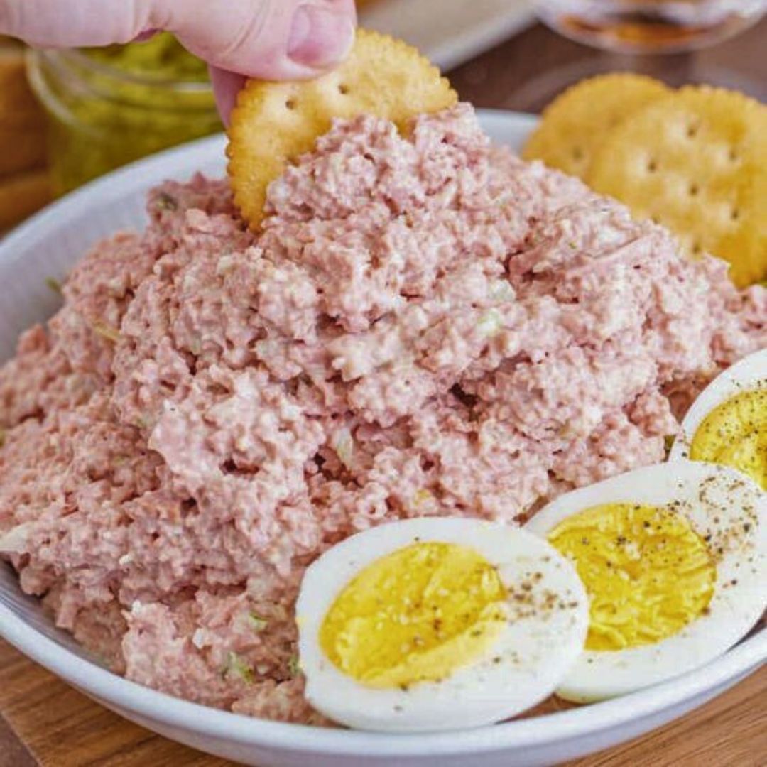 Old-Fashioned Bologna Salad Recipe: A Nostalgic Blend of Comfort and Flavor