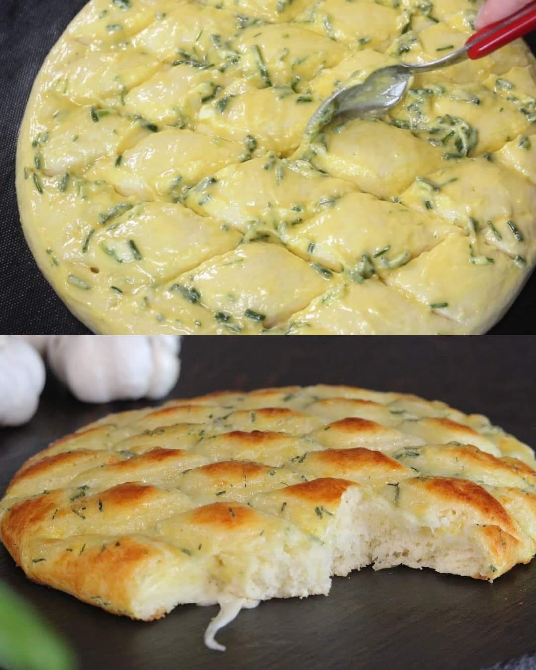 Cheesy Garlic Bread with Green Onions RecipeCheesy Garlic Bread with Green Onions Recipe