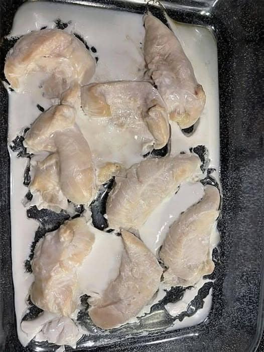 How the Mysterious White Goo on Cooked Chicken Works: A Look Into the Science Behind It