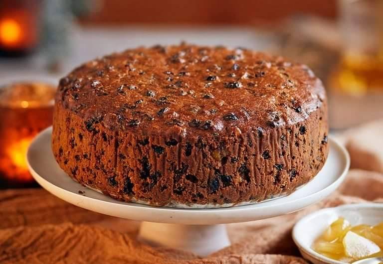 Air Fryer Christmas Cake