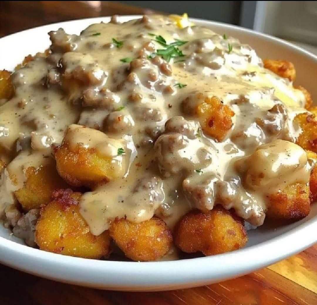 Tater Tot Breakfast Bowl with Sausage Gravy