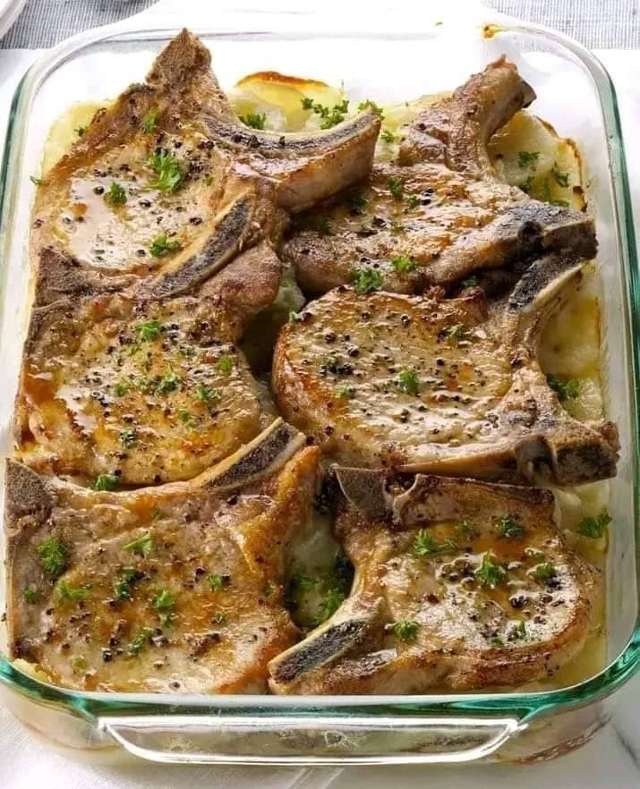 Pork Chops with Scalloped Potatoes