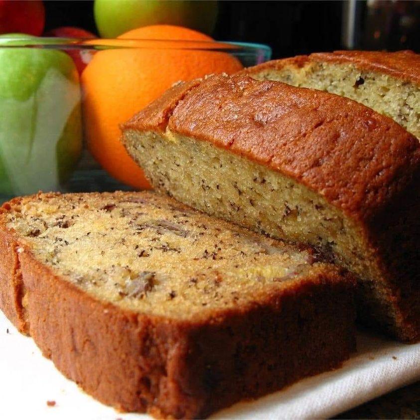 JANET’S RICH BANANA BREAD