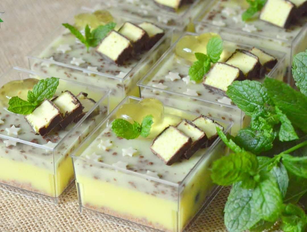MINI LEMON DESSERTS
